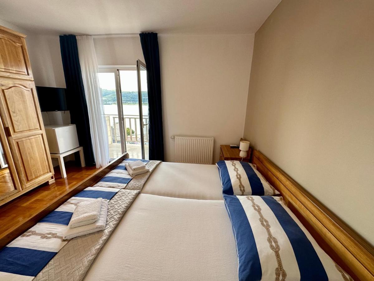 Hotel Buenavista Beach House Trogir Mastrinka Экстерьер фото
